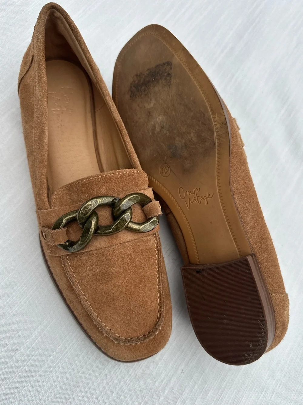 Crown Vintage Tan Suede Chain Link Accent Loafers | 7.5
